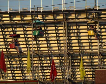 Photograph of State Fair Skyride from www.MilwaukeePhotos.com (C )Ian Pritchard